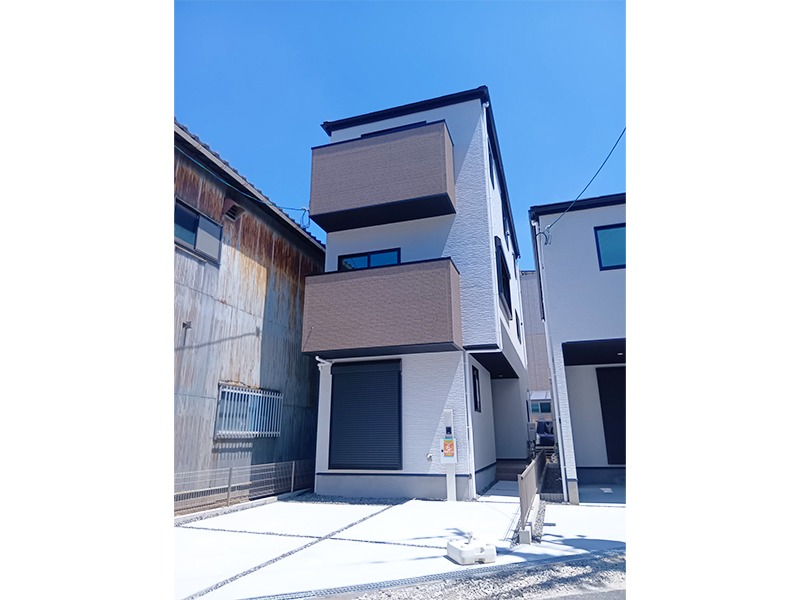 東大阪市菱屋西5丁目 1号棟