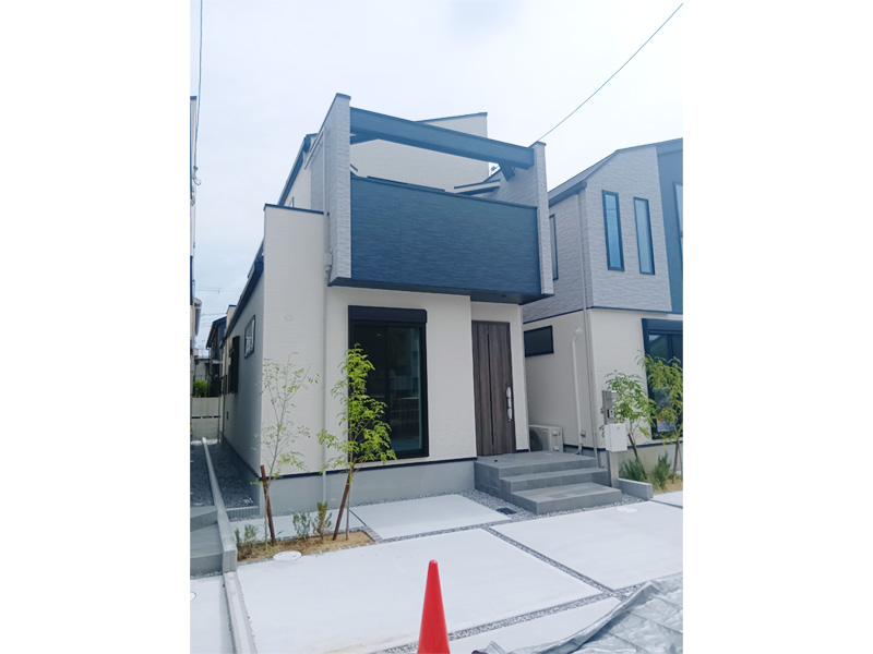 堺市西区浜寺船尾町西4丁B号棟